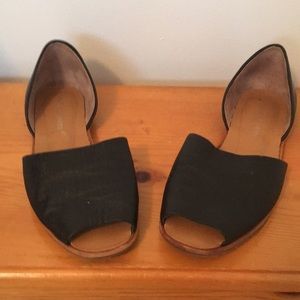 Franco Sarto Open Toe Sandal / Flats